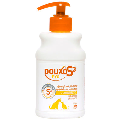 Douxo S3 Pyo Shampoo, joka on tarkoitettu ihon desinfioimiseen ja rauhoittamiseen