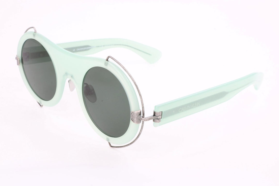 MILKY LIGHT GREEN variant second image